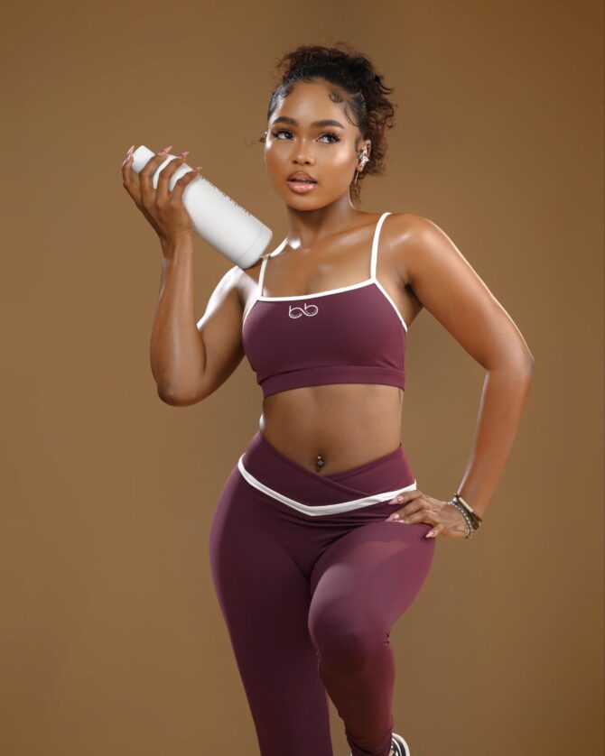 AMY SET - Image 2